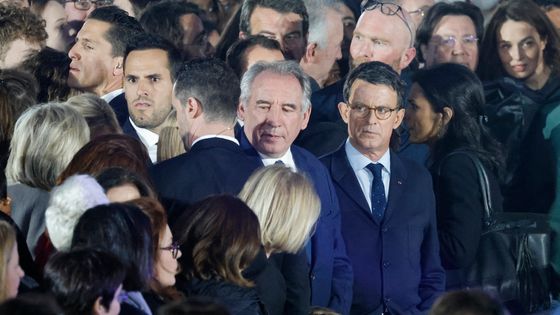 Manuel Valls lors de la soirée de l'élection présidentielle au Champ de Mars. 24/04/2022 ©AFP - Ludovic MARIN