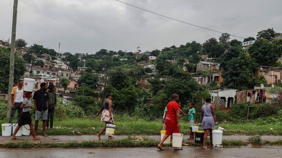 Des inondations ont tué 259 personnes dans la ville sud-africaine de Durban et ses environs. ©AFP - Phill Magakoe