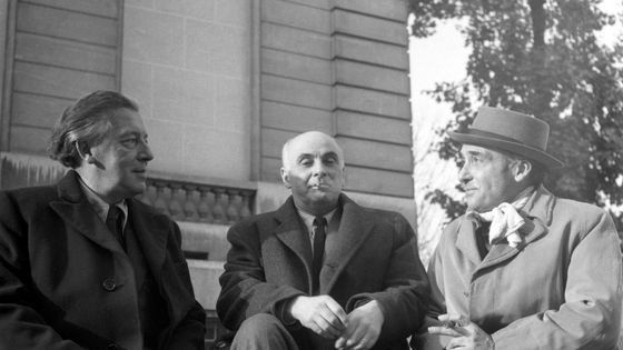 André Breton et les poètes Francis Ponge et Pierre Reverdy en octobre 1952. ©Getty - Photo by Keystone-France/Gamma-Rapho via Getty Images