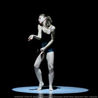La danseuse Catherine Dagenais-Savard dans le spectacle "Radicale Vitalité" de Marie Chouinard (2018)