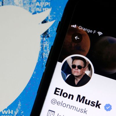 Elon Musk a racheté le réseau social Twitter
