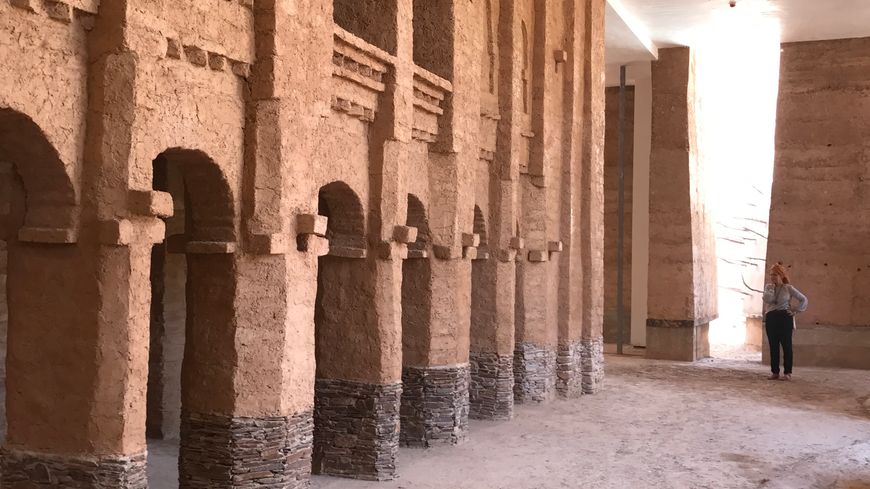 Musée de Tiznit construit en terre et pierre sous la supervision de Salima Naji