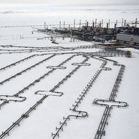 Gazoducs sortant d'un gisement gazier de la péninsule de Yamal, Russie, le 21/05/19