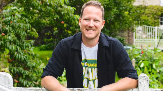 Avec ses 620 000 followers sur TikTok, Pierre le Cultivateur sort son livre "Réussir son Potager" chez Marabout - Pierre Le Cultivateur sur TikTok et Instagram