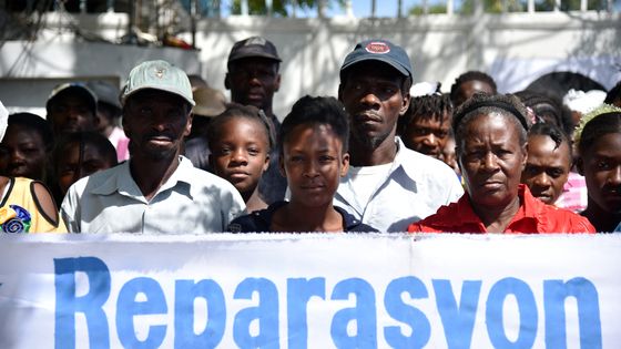 15 octobre 0215, des organisations pour les droits de l'homme en Haïti réclament justice et réparation pour les milliers de victimes du choléra ©AFP - HECTOR RETAMAL / AFP