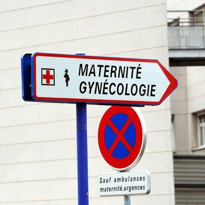La "fausse couche" précoce, un sujet généralement minimisé par les professionnels comme par les proches