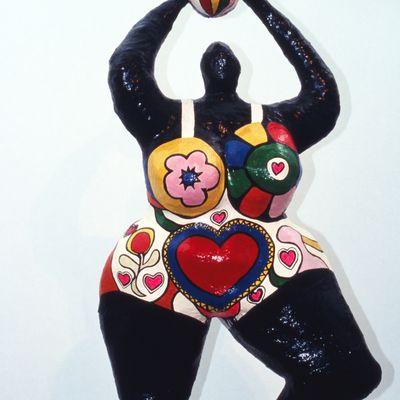 Sculpture Nana de Niki de Saint Phalle, dans une exposition en Allemagne, 1992