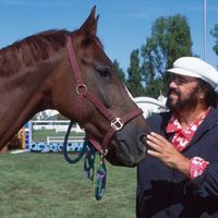 17 septembre 1994, Luciano Pavarotti assiste au Pavarotti International Horse Show à Modène, en Italie