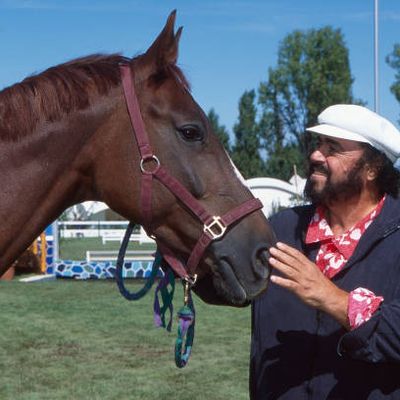 17 septembre 1994, Luciano Pavarotti assiste au Pavarotti International Horse Show à Modène, en Italie