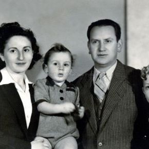 Lalie, René, Pierre et Guy Frydman