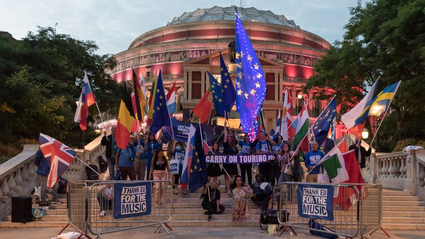 À chaque édition des BBC Proms, des drapeaux de nombreux pays flottent dans le Royal Albert Hall. Cette année, le drapeau ukrainien aura une place de choix.