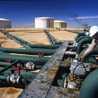 Installation gazière en Algérie, pays qui fournit 11% du gaz consommé en Europe, et en particulier en Espagne.