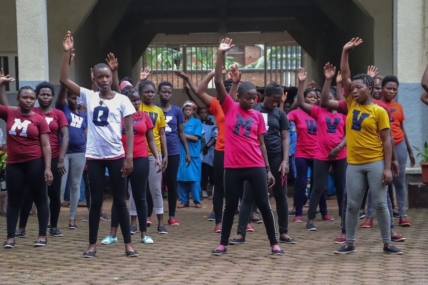 Cours de danse-thérapie à la Fondation Panzi à Bukavu