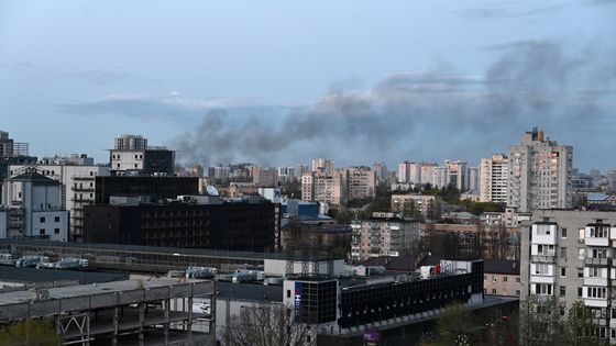 Plusieurs missiles ont frappé la capitale ukrainienne alors que le secrétaire général de l'ONU est en visite en Ukraine. - SERGEY VOLSKIY / AFP
