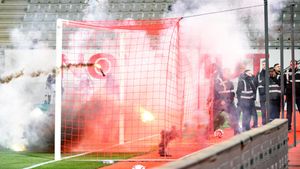 Ligue 2 : ASNL - Nîmes se jouera à huis clos suite aux incidents du match de Quevilly