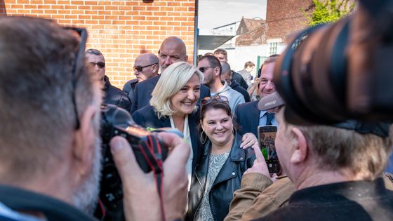 Marine le Pen dans son fief d'Hénin-Beaumont le 24 avril 2022 jour du second tour de l'élection présidentielle ©Maxppp - Sarah Alcalay