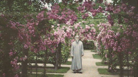 Photographie des "Archives du Monde" de la collection Albert Kahn. - Musée départemental Albert-Kahn