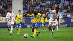 EN DIRECT - Ligue 2 : vivez le match Nîmes-Sochaux