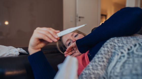 De l'usage du thermomètre quand est malade avec de la fièvre ©Getty - Guido Mieth