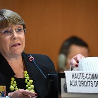 Michelle Bachelet, Haute-Commissaire aux droits de l'homme, tient un discours le 28 février 2022 à Genève devant le Conseil des droits de l'homme de l'ONU.