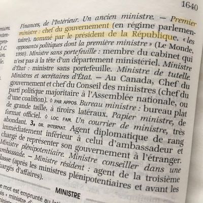 Définition du terme dans le dictionnaire Le Robert.