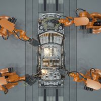 Ligne d'assemblage de robots soudant la carrosserie d'une voiture (en Chine)