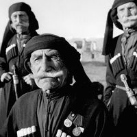 Groupe de chanteurs d'Abkhazie photographié le 1er septembre 1971.