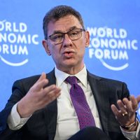 Le PDG américain de Pfizer, Albert Bourla déclare qu'il vendrait ses médicaments brevetés à but non lucratif aux pays les plus pauvres du monde