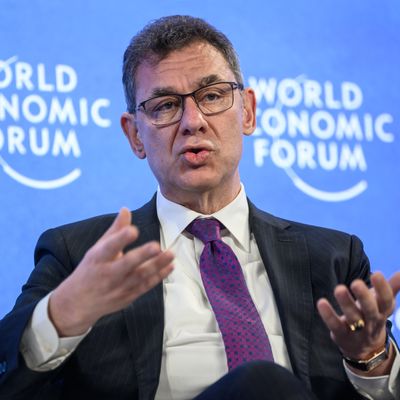 Le PDG américain de Pfizer, Albert Bourla déclare qu'il vendrait ses médicaments brevetés à but non lucratif aux pays les plus pauvres du monde