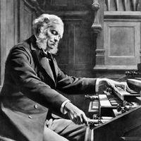 Le compositeur français César Franck jouant de l'orgue dans la basilique Sainte-Clotilde de Paris, en France.