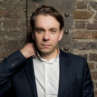 Benjamin Bernheim, ténor. Son disque "Boulevard des Italiens" avec l'Orchestre du Théâtre Communal de Bologne dir. Frédéric Chaslin, est paru en avril 2022 (DG)