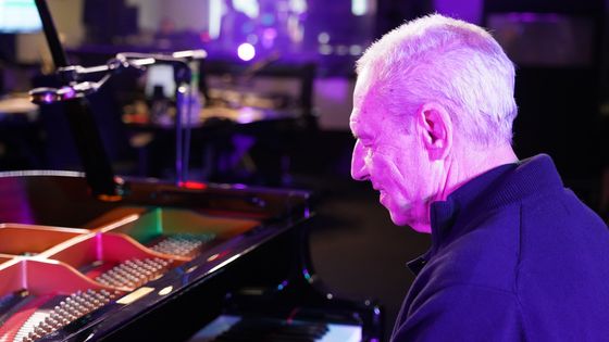 Ben Sidran dans les studios FIP le 24 mai 2022 ©Radio France - Jérémy Taylor