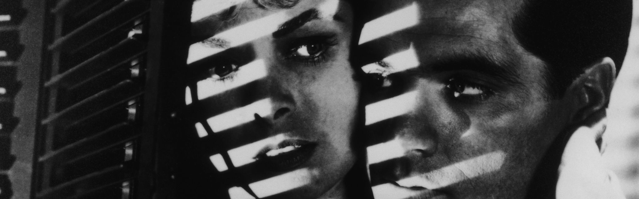 Janet Leigh avec John Gavin dans le classique de suspense "Psychose" d’Alfred Hitchcock, 1960.