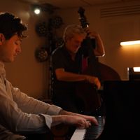 Thomas Enhco et Kyle Eastwood dans les studios FIP