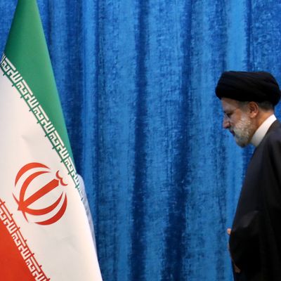 Le Président iranien Ephraïm Raïssi a pris ses fonctions en 2021, mais n’a pas permis d’aboutir à la relance de l’accord nucléaire et la levée des sanctions.