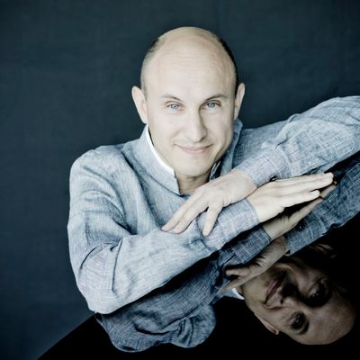 Nelson Goerner, pianiste. Son nouveau disque, consacré à Iberia d'Isaac Albéniz, est paru le 13 mai 2022 chez Alpha Classics