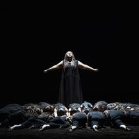 Scène de Plateau d'Elektra à l'Opéra de Paris