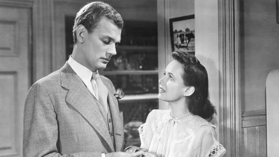 Joseph Cotten et Teresa Wright sur le tournage du film "Shadow of a Doubt" ("L'Ombre d'un doute") d'Alfred Hitchcock (1943). ©Getty - Photo by Sunset Boulevard/Corbis via Getty Images