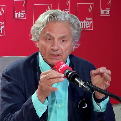 Alain Frachon : "Ce n'est pas parce qu'il y a de nouvelles puissances que nous déclinons"