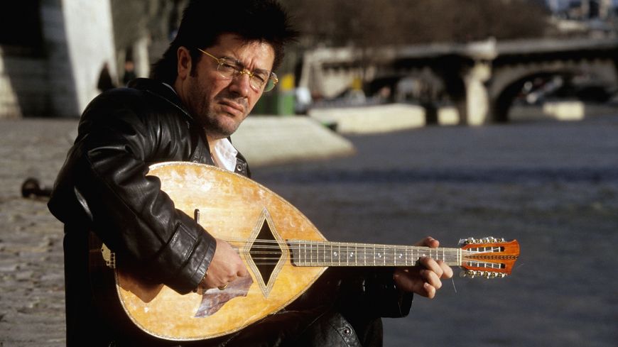 Lounès Matoub, à Paris sur les quais de Seine (31.12.1994)