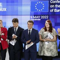 Le président français Emmanuel Macron et la présidente du Parlement européen Roberta Metsola à la Conférence sur l'avenir de l'Europe le 9 mai 2022.