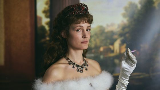 Vicky Krieps dans le film "Corsage" de Marie Kreutzer, sélection Un Certain regard au Festival de Cannes 2022 - Felix Vratny