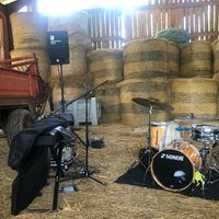 Concert dans la grange de la Ferme sur la Tour, dans le cadre des Rencontres d'Ambronay