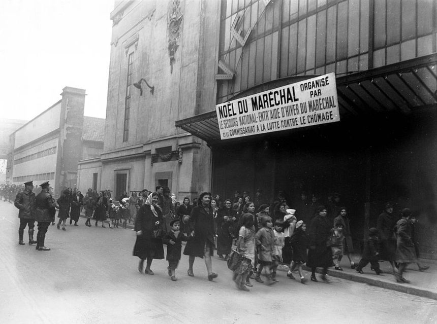 En décembre 1941, "le Noël du Maréchal" avait été organisé au Vélodrome d'hiver pour les enfants parisiens.