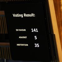 Au siège de l'ONU le 2 mars 2022, 141 pays ont voté la résolution condamnant l'agression russe contre l'Ukraine mais 35 se sont abstenus et 5 s'y sont opposés.