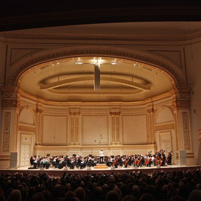Le Buffalo Philharmonic Orchestra au Spring for Music festival jouant Giya Kancheli's (2013)