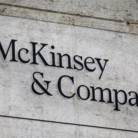 McKinsey n’est qu’un des nombreux cabinets de conseil qui se sont imposés dans la sphère publique, jusque dans les collectivités locales.