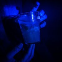 Piqûres et drogues cachées dans les verres sont les principaux stratagèmes utilisés par les agresseurs