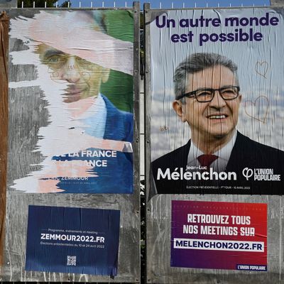 Panneaux électoraux à Montpellier le 28 mars 2022