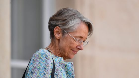 La nouvelle équipe gouvernementale de la Première ministre a été dévoilée vendredi après-midi à l'Elysée. ©Maxppp - Julien Mattia / Le Pictorium